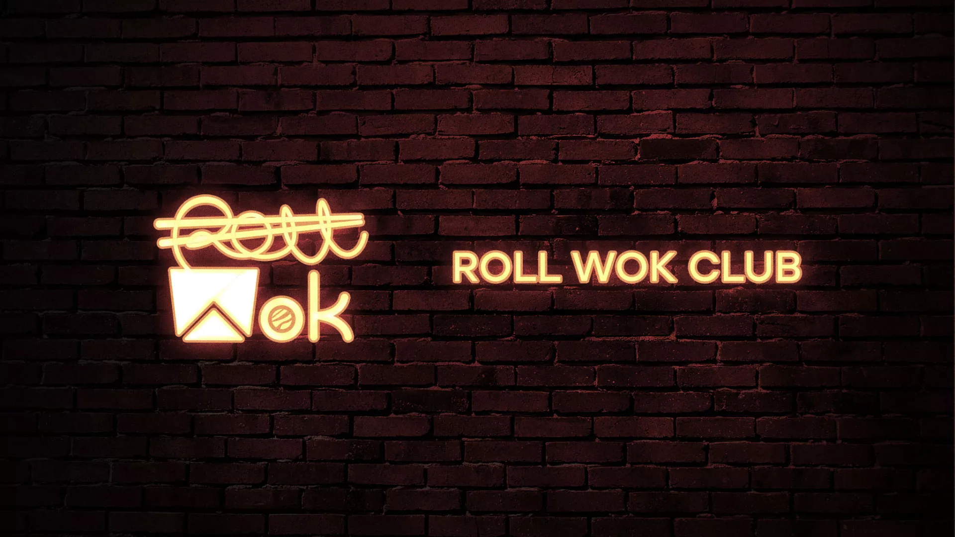 Разработка логотипа суши-бара «Roll Wok Club» в Киржаче
